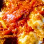 Ravioli di borragini e ragù | Agriturismo Il Castagneto - Castiglione Chiavarese | Liguria |