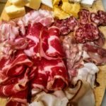 Gran tagliere di salumi e formaggi (nostrani) | Agriturismo Il Castagneto - Castiglione Chiavarese | Liguria |